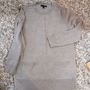 Banana republic two pocket tunic sweater